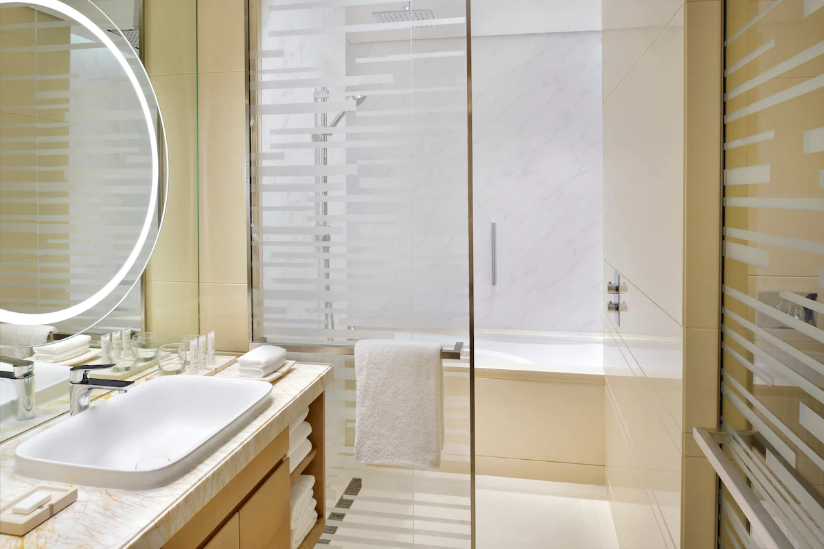 سرویس بهداشتی و حمام